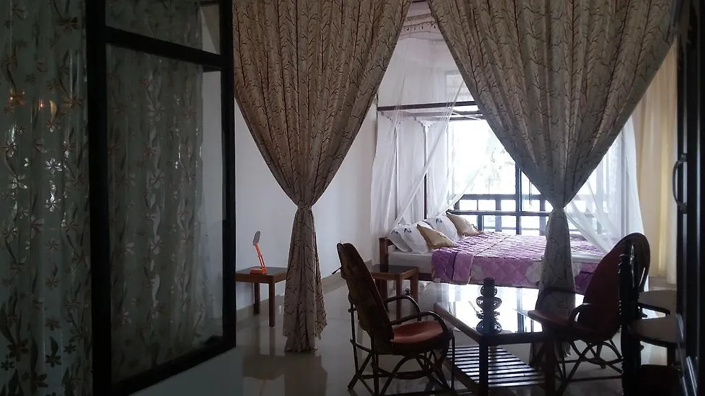 True Blue Beach Resort Varkala 2*,  India