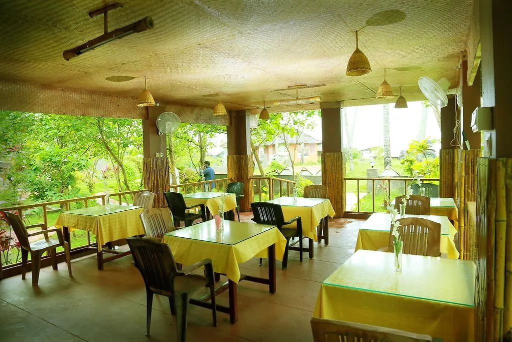 True Blue Beach Resort Varkala 2*,
