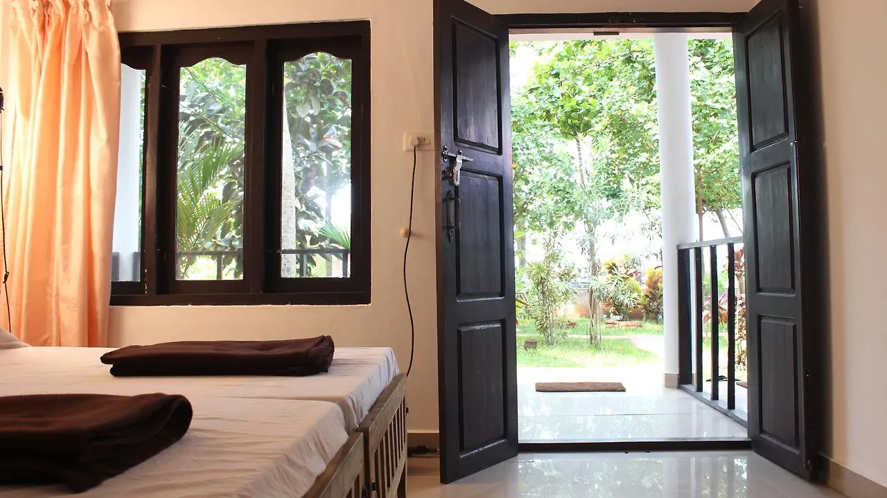 True Blue Beach Resort Varkala 2*,  India